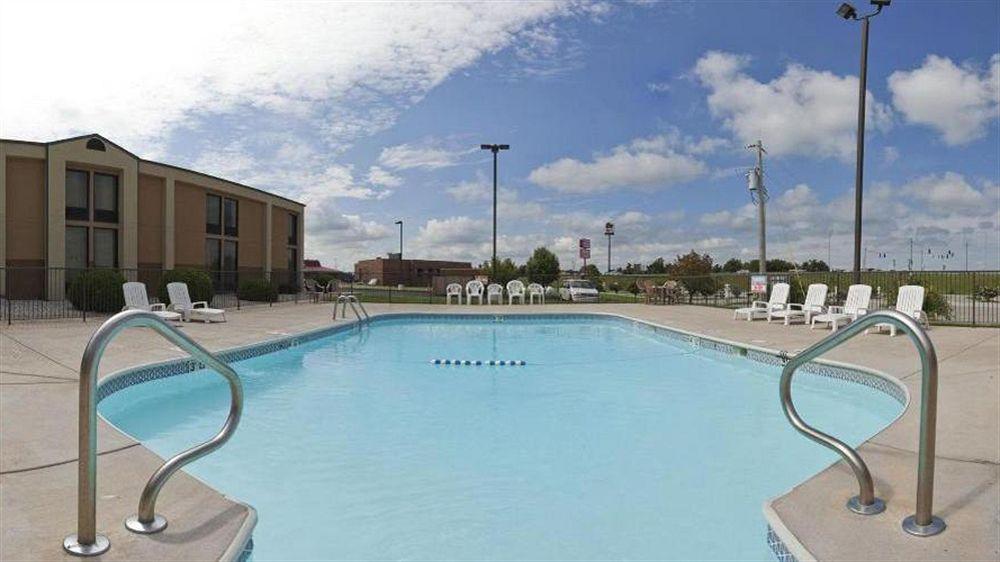 Holiday Inn Express Marshfield - Springfield Area By Ihg Buitenkant foto