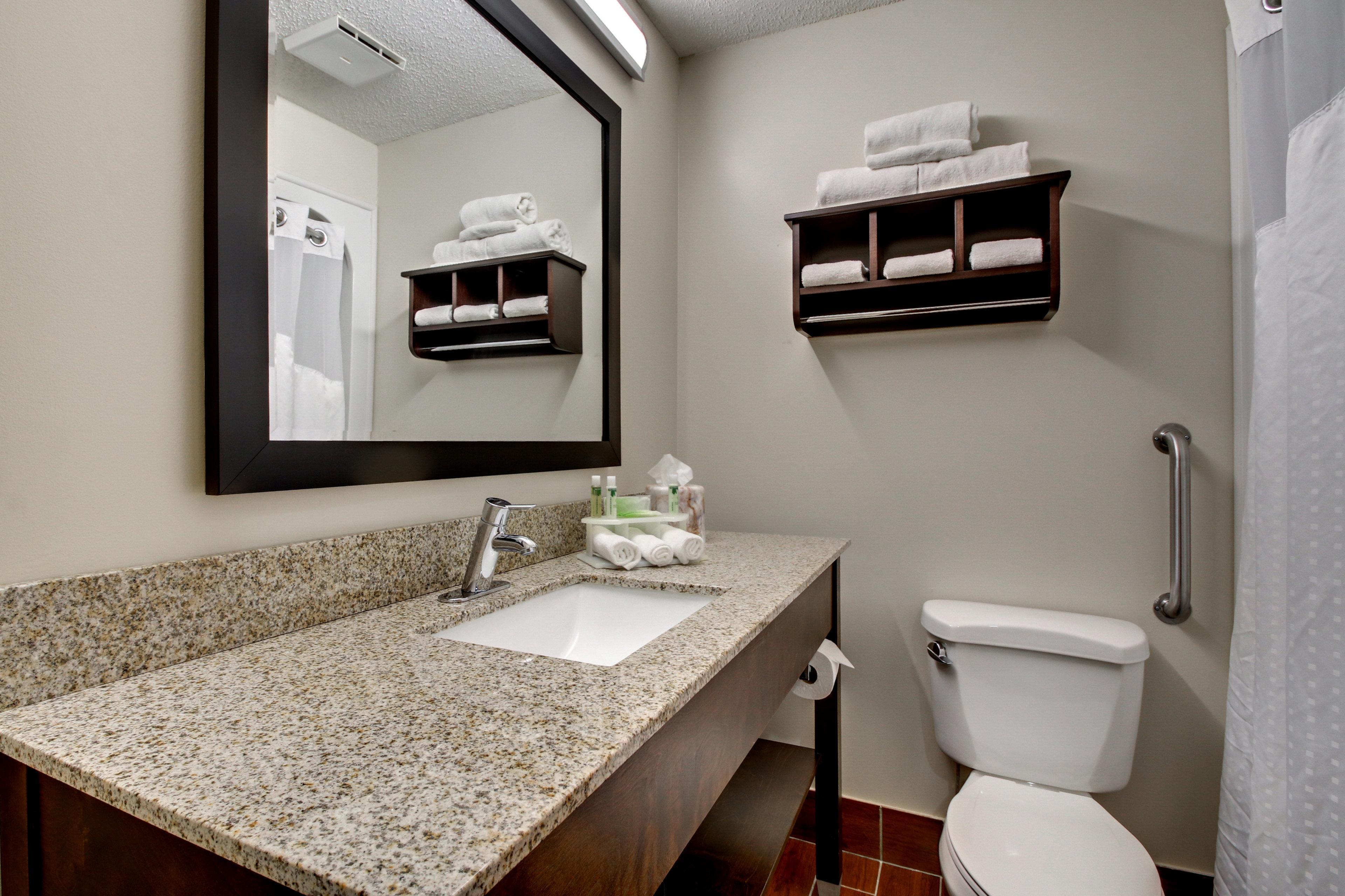 Holiday Inn Express Marshfield - Springfield Area By Ihg Buitenkant foto