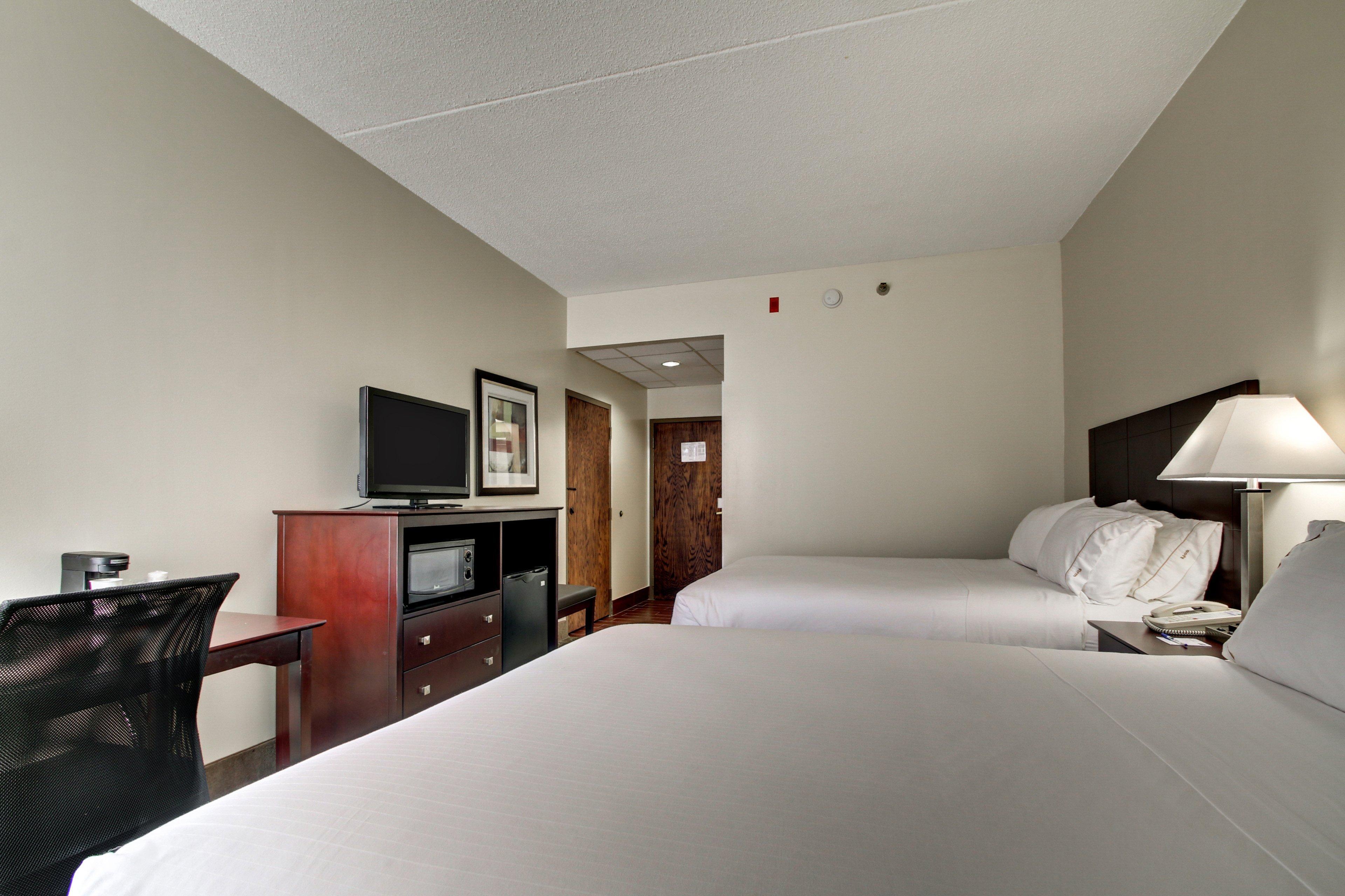 Holiday Inn Express Marshfield - Springfield Area By Ihg Buitenkant foto