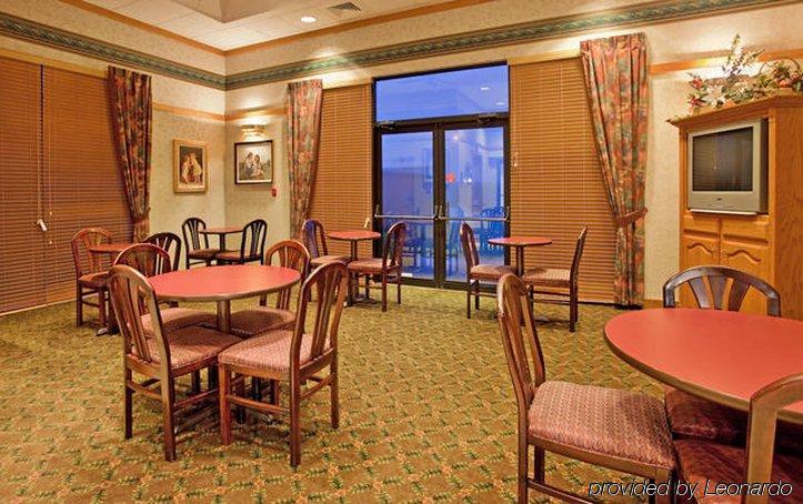 Holiday Inn Express Marshfield - Springfield Area By Ihg Restaurant foto